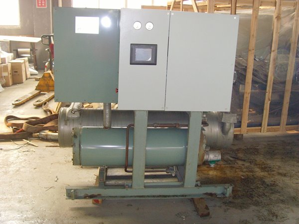 郊区酒店中央空调不停机清洗方法介绍